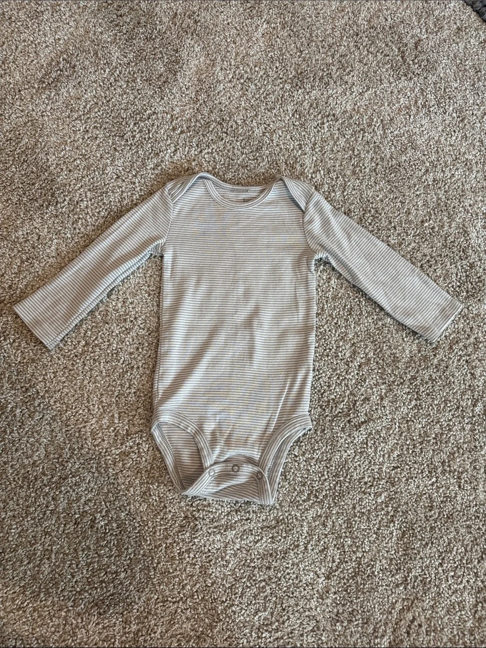 Carter's Set of Two Bodysuit Onesie Long Sleeves